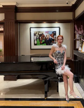 Geometrik Desen Tüylü Mini Elbise - Plumas Geometricas