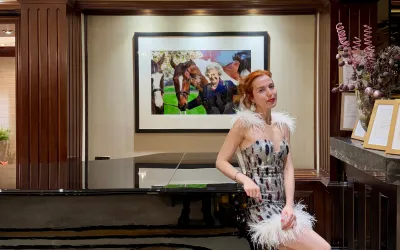 Geometrik Desen Tüylü Mini Elbise - Plumas Geometricas